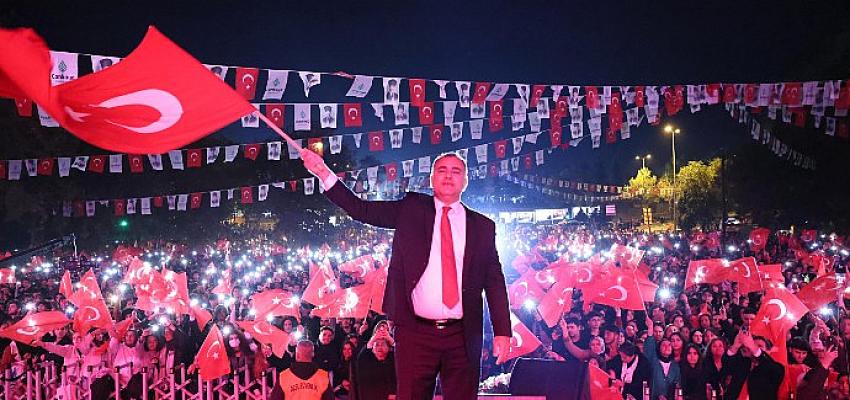 Cumhuriyetin 99. Yılında Ankara Işık Seli Oldu- Güncel Haberler