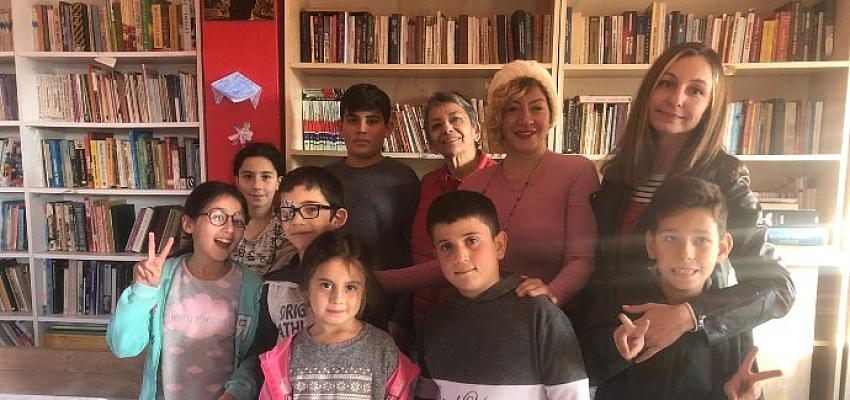 Foça Yeniköy’lü Çocuklara Oyunlu Konserli Etkinlik- Güncel Haberler
