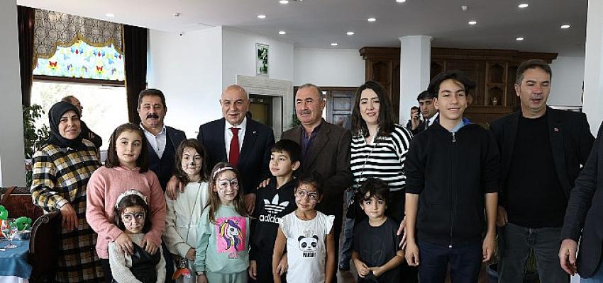 Keçiören Belediye Başkanı Turgut  Şeker Çocuklarla Buluştu- Güncel Haberler