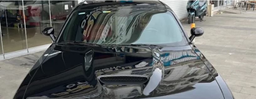 İstanbul’da Oto Cam Filmi ve Şeffaf Araç Kaplama: Araçlarınızı Korumanın Şık Yolu