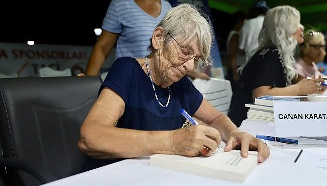 Didim Belediyesi’nin katkılarıyla gerçekleştirilen Altınkum Yazarlar Festivali birbirinden değerli yazarları konuk etmeye devam ediyor- Güncel Haberler