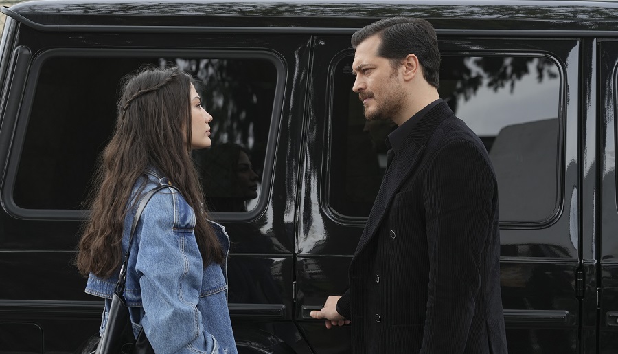 Eşref Rüya 3. Bölüm Özeti  ‘Eşref Rüya’ yeni bölümüyle çarşamba akşamı Kanal D’de!