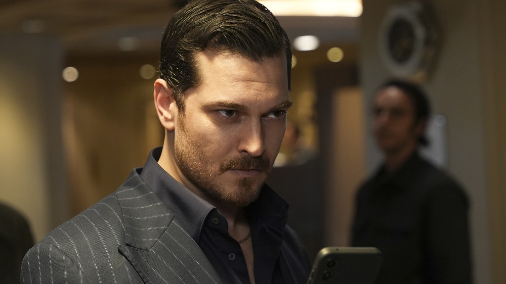 Eşref Rüya 4. Bölüm Özeti