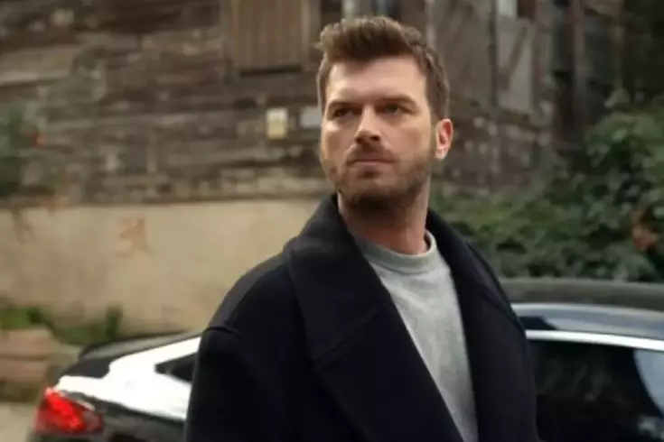 Kıvanç Tatlıtuğ’un Şöhret Yolculuğu: Tesadüfler ve Dönüm Noktaları