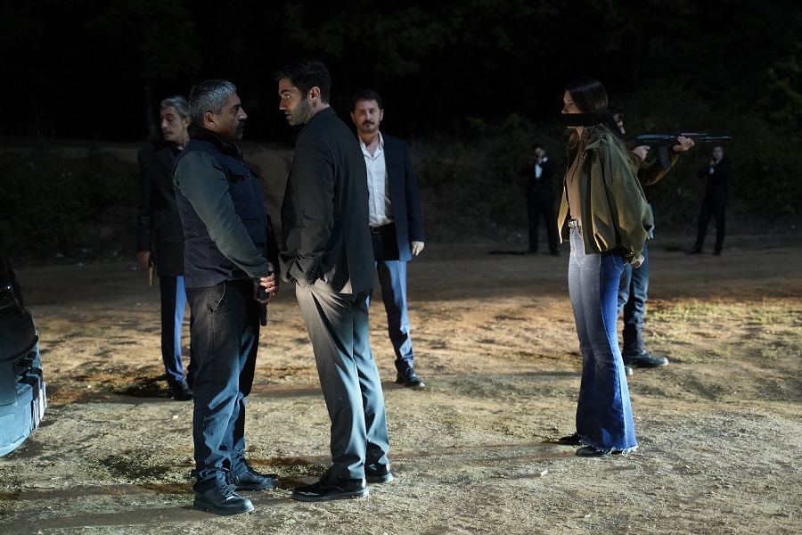 Pazar Akşamının Lideri Değişmedi! ‘Teşkilat’ dün akşamki bölümüyle reyting listesinde ilk sıraya oturdu.