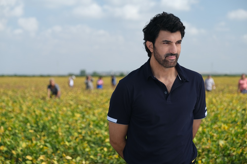 Bereketli topraklar engin akyürek