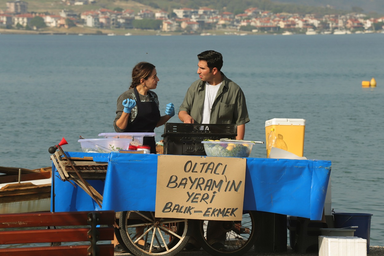 Cennetin Çocukları 9. Bölüm Özeti: Arafköy, Aşkın ve Fedakârlığın Kıyısında