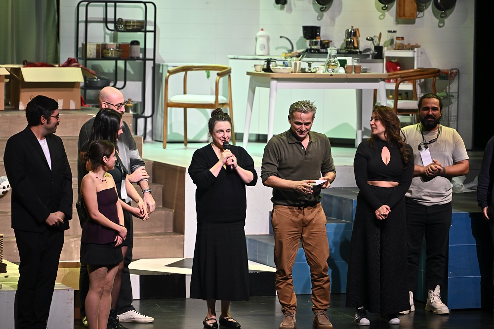 ‘İyi Değilim, Ama Anlatacak Kadar Da Kötü Değilim’ Oyununun Prömiyeri Gerçekleşti!