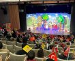 Ankaralı çocuklar 29 Ekim Cumhuriyet Bayramı’nı Eti Çocuk Tiyatrosu’nun “Mutluluk Denince Akla” oyunuyla kutladı- Güncel Haberler