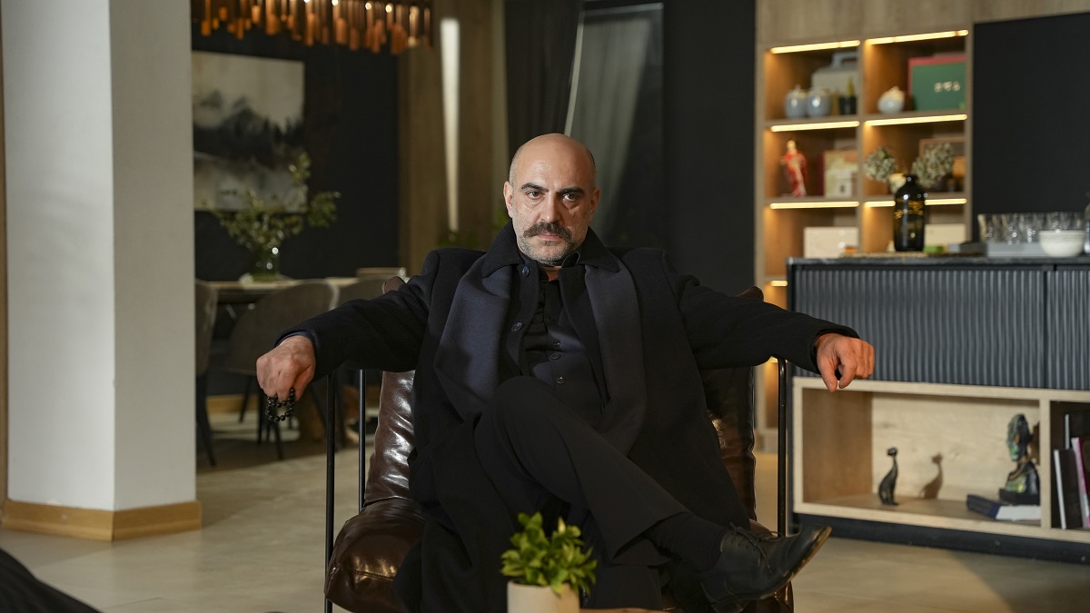 Erol Babaoğlu ‘Eşref Rüya’ Dizisinin Kadrosuna Dahil Oluyor!