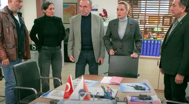 Arka Sokaklar’a 21 yıl sonra final kararı: Efsane dizi ekranlara veda ediyor