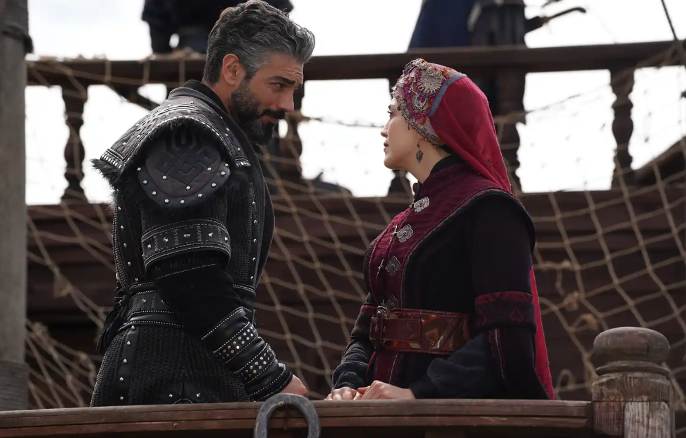 atv ekranlarının ilgiyle takip edilen dizisi Kuruluş Orhan, yayınlanan son bölümüyle
izleyicilerine veda etti. Diriliş Ertuğrul ile başlayan, Kuruluş Osman ile devam eden ve
Kuruluş Orhan ile tamamlanan 12 yıllık büyük yolculuk, toplam 370 bölüm boyunca
milyonları ekran başına topladı.
