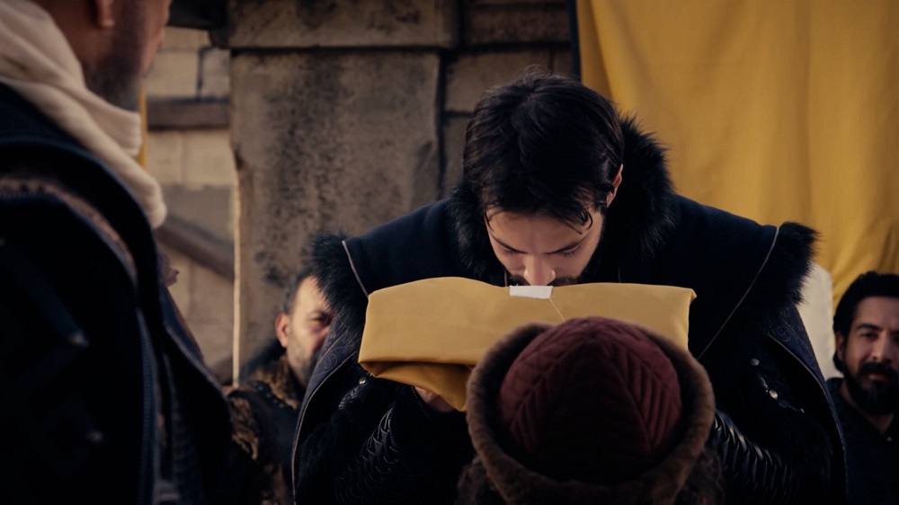 Orhan Bey, obadaki engeller kalktıktan sonra gözünü hedeflerine diker. Bursa’yı kıstırmasından sonra ilk gözdağını İznik’e verir. İznik tekfuru karşısında sergilediği tavizsiz ve sert duruş yeni dönemde hangi kapıları aralayacak?