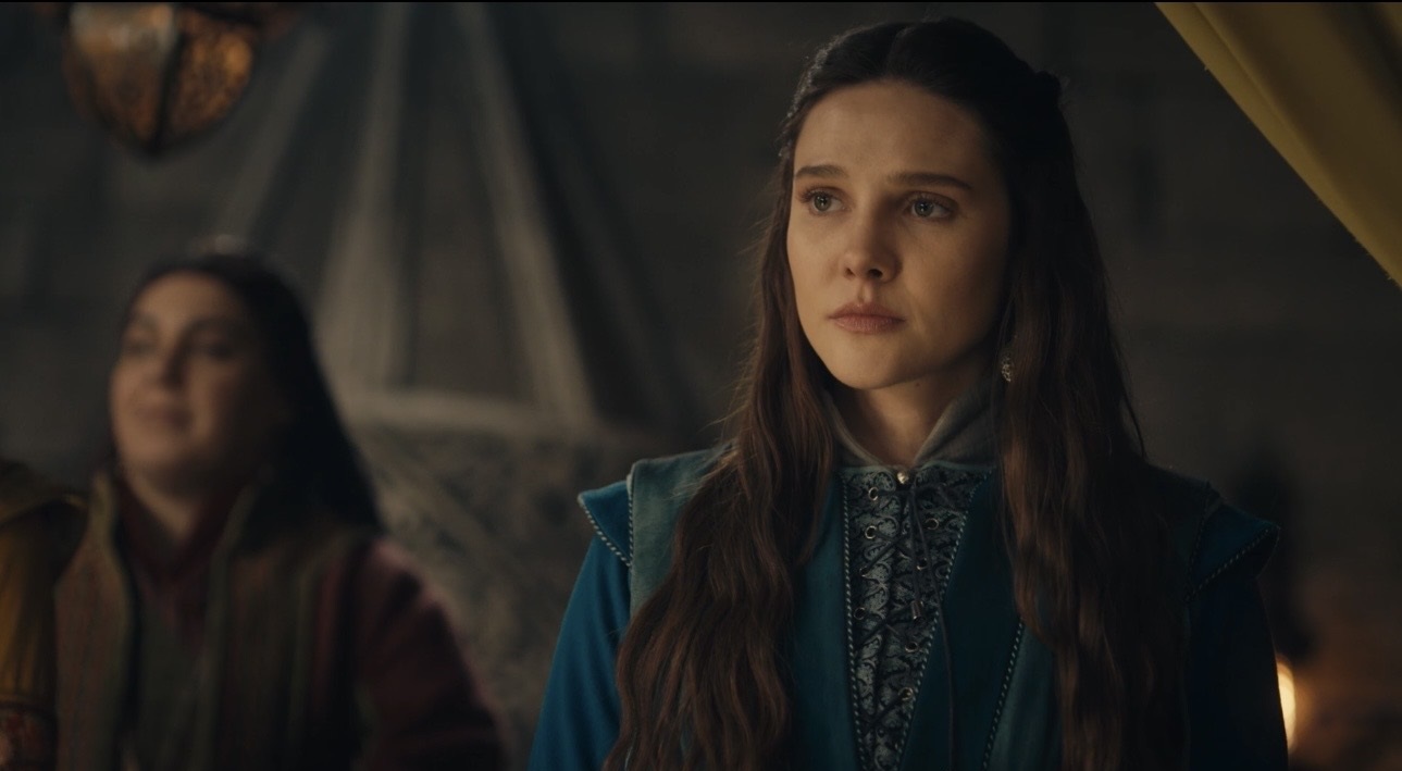 atv ekranlarının ilgiyle takip edilen dizisi Kuruluş Orhan, Çarşamba akşamı 20.00’de yayınlanacak yeni bölümüyle izleyiciyi nefes kesen bir hesaplaşmanın içine sürüklüyor.
Sarayda aşk ve sadakat sınanırken, düşmanlar düğün gününü kana bulamak için harekete geçiyor!
