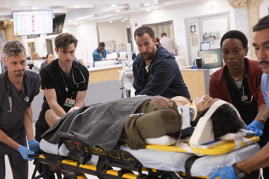 Max’ten 15 Bölümlük Bir ‘Acil Servis’ Hastane Draması